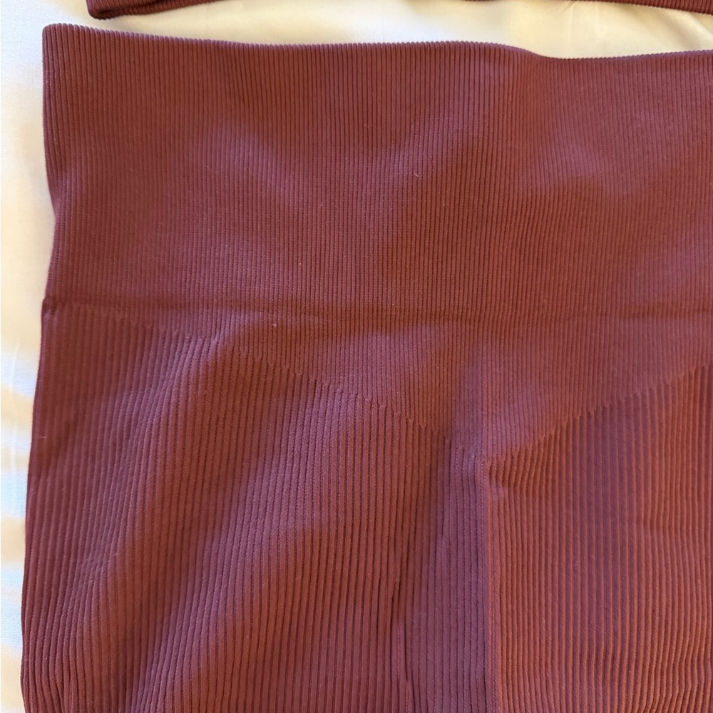 Burgundy Ribbed Two-Piece Set - Picture 2 of 2
